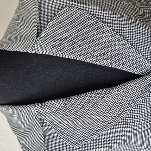 Jones New York Blazer  Black & White Hounds-tooth Long Sleeve Suit Jacket Sz 12P - Picture 2 of 14